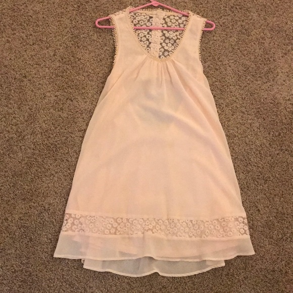 Baby pink open back flow we dress - Picture 2 of 6